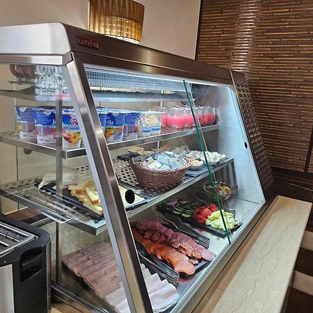 Simbad Hotel & Bar Superior Mosonmagyarovar Ngoại thất bức ảnh