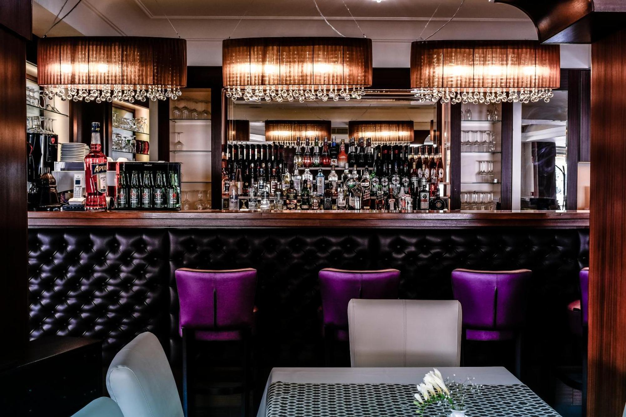 Simbad Hotel & Bar Superior Mosonmagyarovar Ngoại thất bức ảnh