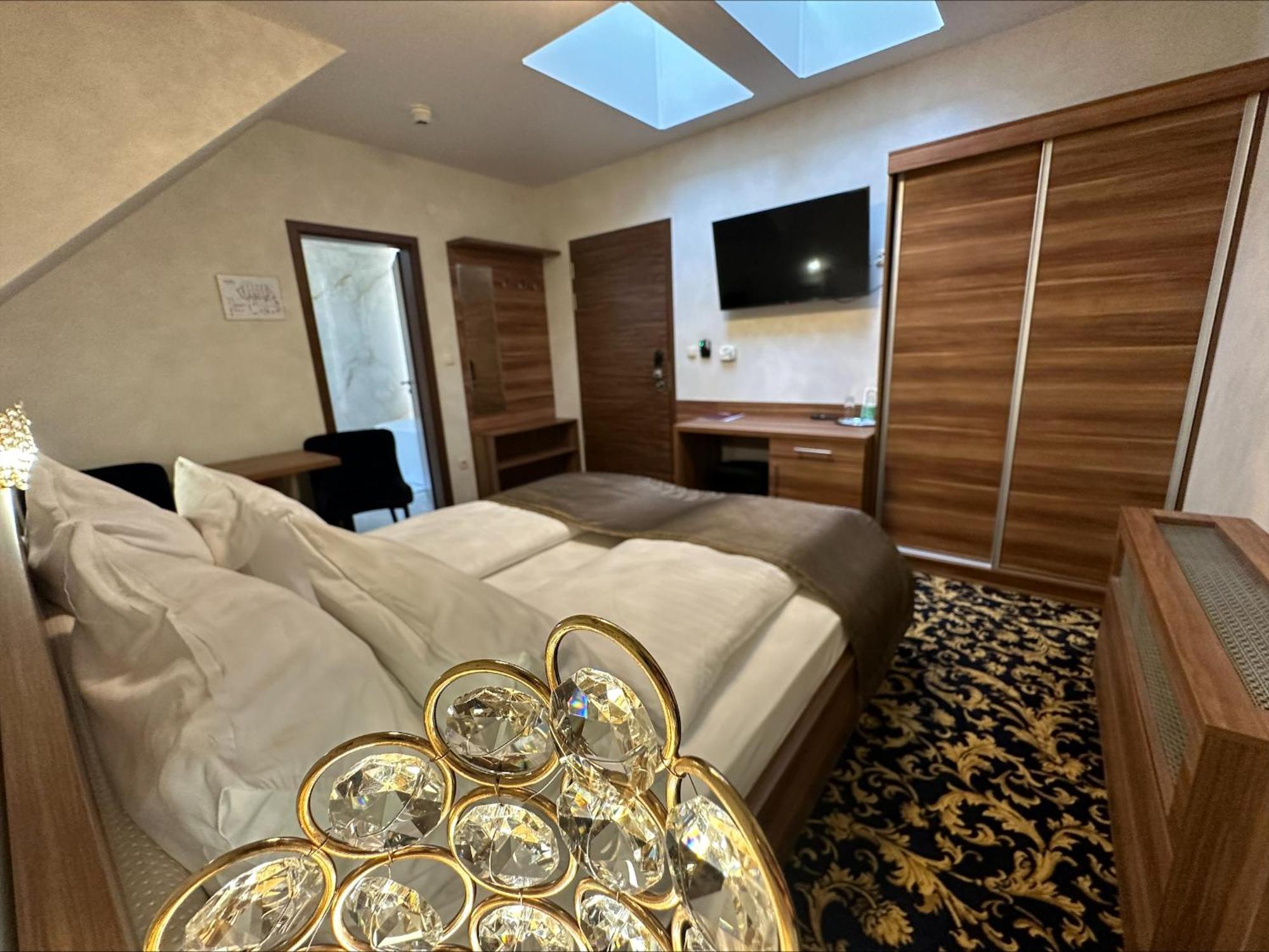 Simbad Hotel & Bar Superior Mosonmagyarovar Ngoại thất bức ảnh