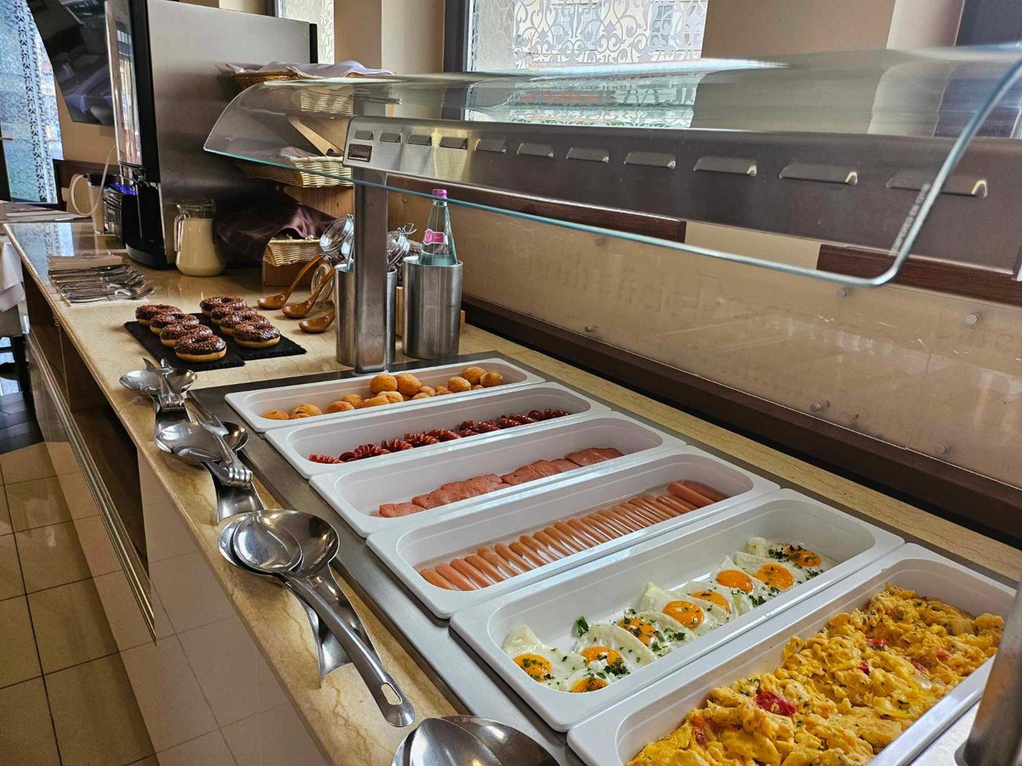 Simbad Hotel & Bar Superior Mosonmagyarovar Ngoại thất bức ảnh